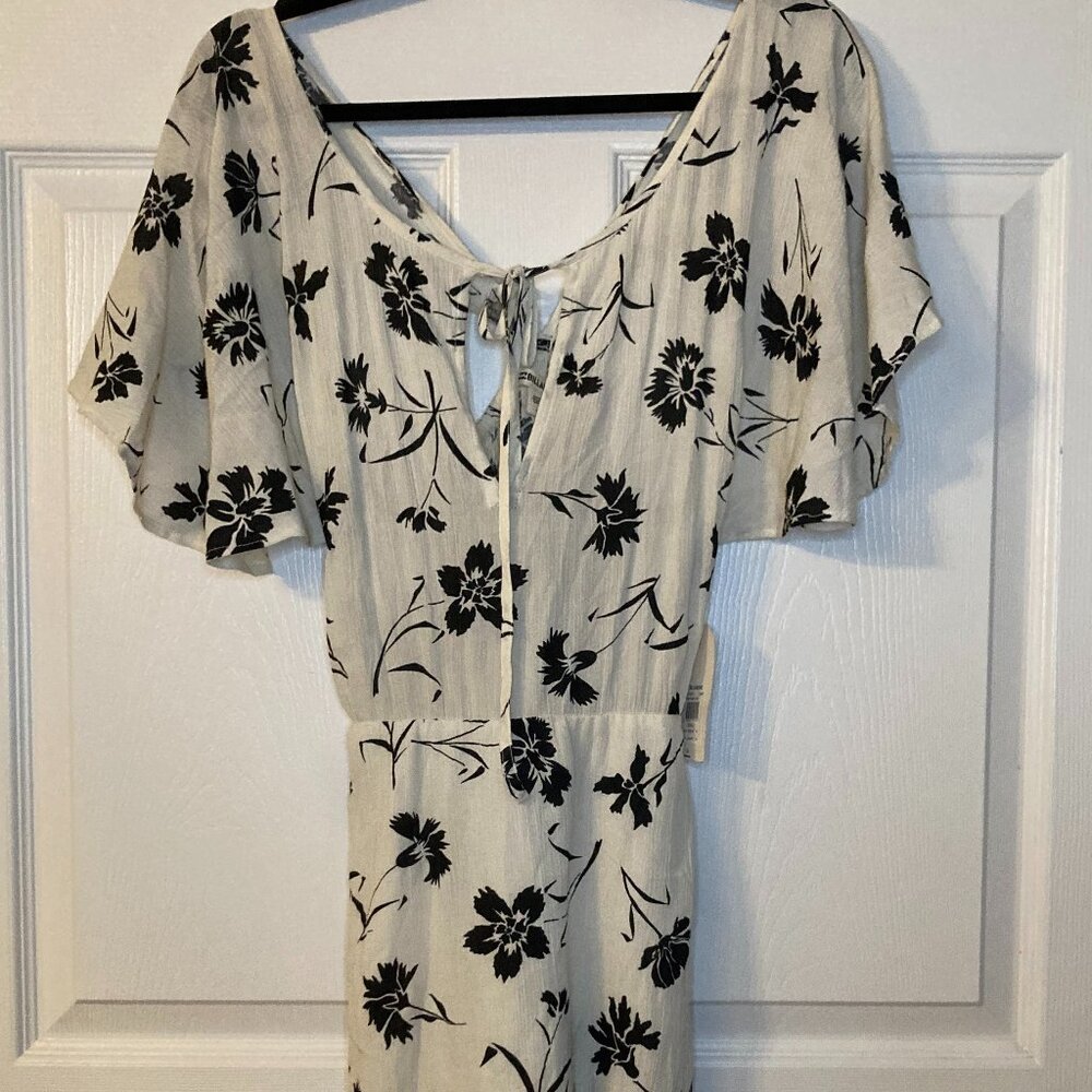 Billabong Women's "Tomorrows End" White/Black Floral Print Dress - Size S -NWT!